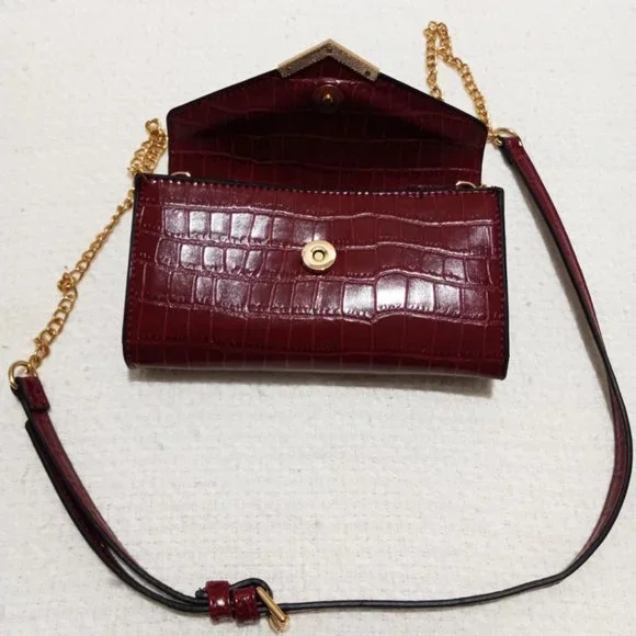 Urban Expressions Hester Crossbody Bag - Picture 4 of 5